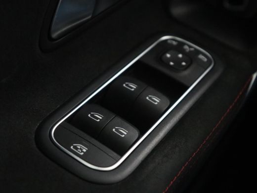 Mercedes-Benz A-Klasse 250e AMG Limited | Carplay | Stoelverwarming | Camera | Leder/Alcantara | Sfeerverlichting | Navi... ActivLease financial lease