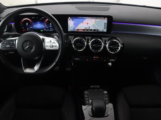 Mercedes-Benz A-Klasse 250e AMG Limited | Carplay | Stoelverwarming | Camera | Leder/Alcantara | Sfeerverlichting | Navi... ActivLease financial lease