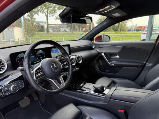 Mercedes-Benz A-Klasse 250e Aut. Hybrid Sol. Luxury | Navi | Camera | Leder | Sfeer Verlichting | ActivLease financial lease