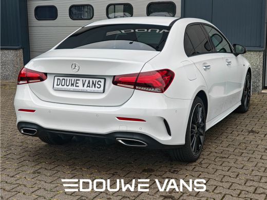 Mercedes-Benz A-Klasse 250e Sedan AMG Panorama Memory Night Pakket ActivLease financial lease
