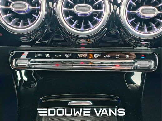 Mercedes-Benz A-Klasse 250e Sedan AMG Panorama Memory Night Pakket ActivLease financial lease