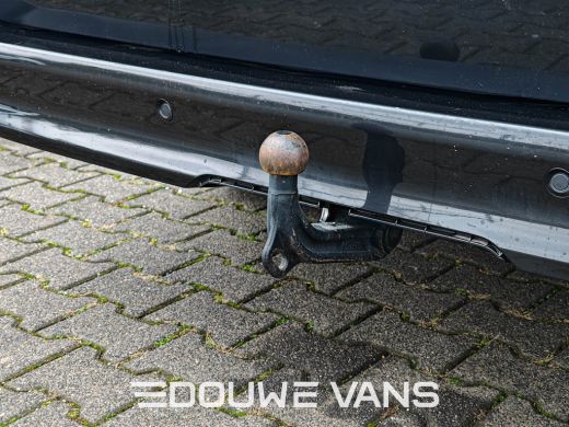 Mercedes-Benz V-Klasse V300 L2 DC 4 Matic AMG Line 360 Camera Navi DAB Panorama ActivLease financial lease