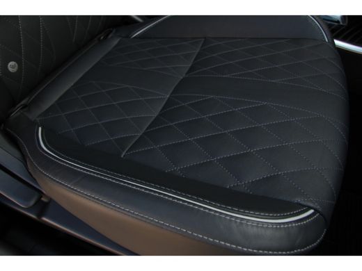 Mitsubishi Outlander 2.4 PHEV 4WD*Instyle*Sunroof/Leder/Adaptive/360Cam/Carplay/Trekhaak ActivLease financial lease