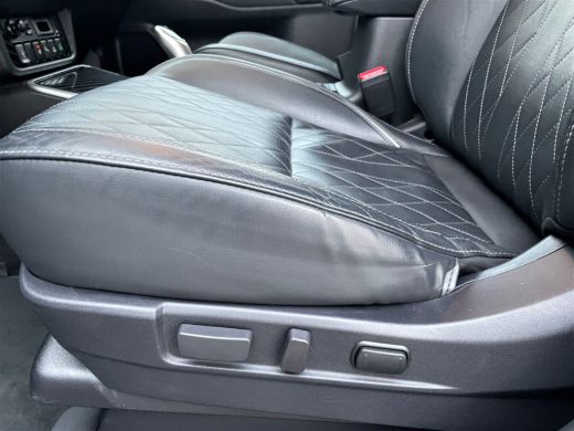 Mitsubishi Outlander 2.4 PHEV 4WD*Instyle*Sunroof/Leder/Adaptive/360Cam/Carplay/Trekhaak ActivLease financial lease