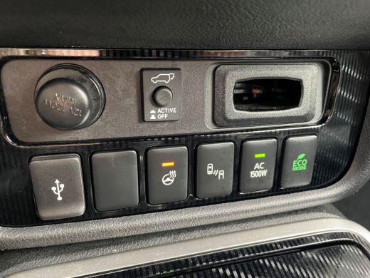 Mitsubishi Outlander 2.4 PHEV 4WD*Instyle*Sunroof/Leder/Adaptive/360Cam/Carplay/Trekhaak ActivLease financial lease