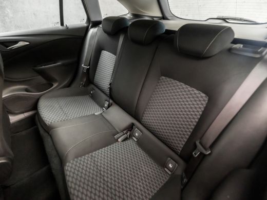 Opel Astra Sports Tourer 1.0 Sport (APPLE CARPLAY, GROOT NAVI, CLIMATE, TREKHAAK, SPORTSTOELEN, GETINT GLAS,... ActivLease financial lease