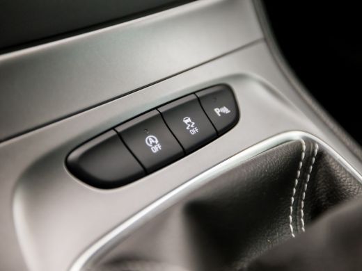 Opel Astra Sports Tourer 1.0 Sport (APPLE CARPLAY, GROOT NAVI, CLIMATE, TREKHAAK, SPORTSTOELEN, GETINT GLAS,... ActivLease financial lease