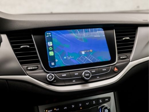 Opel Astra Sports Tourer 1.0 Sport (APPLE CARPLAY, GROOT NAVI, CLIMATE, TREKHAAK, SPORTSTOELEN, GETINT GLAS,... ActivLease financial lease