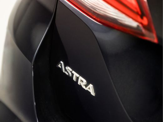 Opel Astra Sports Tourer 1.0 Sport (APPLE CARPLAY, GROOT NAVI, CLIMATE, TREKHAAK, SPORTSTOELEN, GETINT GLAS,... ActivLease financial lease