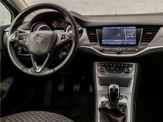 Opel Astra Sports Tourer 1.0 Sport (APPLE CARPLAY, GROOT NAVI, CLIMATE, TREKHAAK, SPORTSTOELEN, GETINT GLAS,... ActivLease financial lease