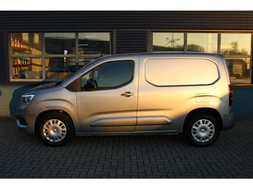 Opel Combo-e 50kWh NAVI | TREKHAAK | BETIMMERING LAADRUIMTE | CARPLAY ActivLease financial lease