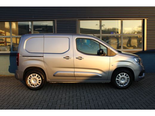 Opel Combo-e 50kWh NAVI | TREKHAAK | BETIMMERING LAADRUIMTE | CARPLAY ActivLease financial lease