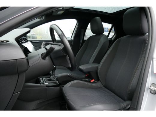 Opel Corsa 1.2 TURBO 100PK 5-DRS ELEGANCE GS / NAVI / CLIMA / PDC / 17"LMV / CAMERA / PANO.DAK / FULL-LED / ... ActivLease financial lease