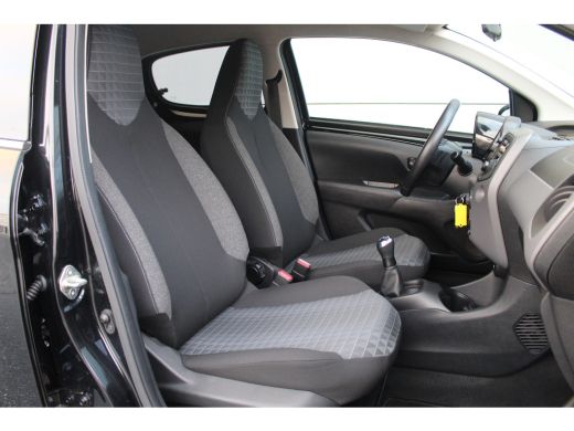 Peugeot 108 1.0 e-VTi Active | Airco | Bluetooth | Mistlampen | Elek. Ramen | Buitenspiegels. Elek. verstelba... ActivLease financial lease