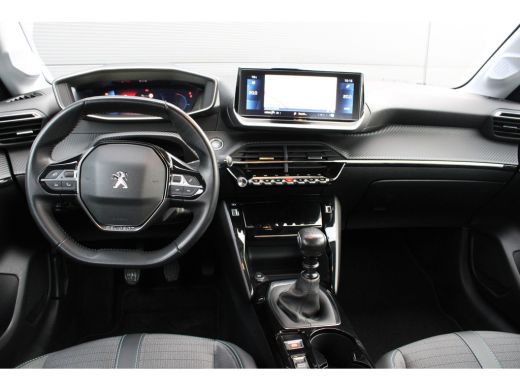 Peugeot 208 1.2 PureTech Allure | Navigatie | Apple carplay | 1e Eigenaar | 39.000km | Parkeersensoren | Lich... ActivLease financial lease