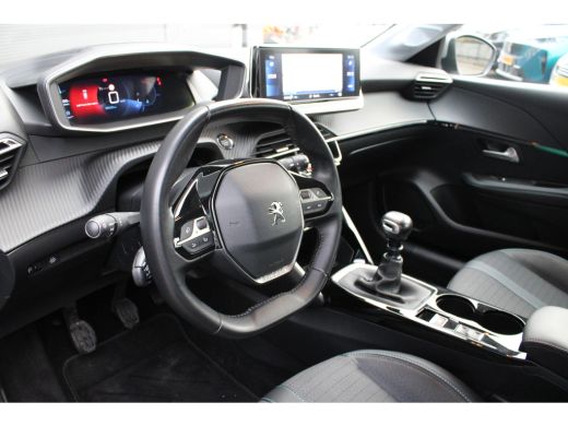 Peugeot 208 1.2 PureTech Allure | Navigatie | Apple carplay | 1e Eigenaar | 39.000km | Parkeersensoren | Lich... ActivLease financial lease