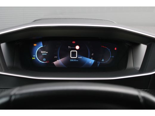 Peugeot 208 1.2 PureTech Allure | Navigatie | Apple carplay | 1e Eigenaar | 39.000km | Parkeersensoren | Lich... ActivLease financial lease