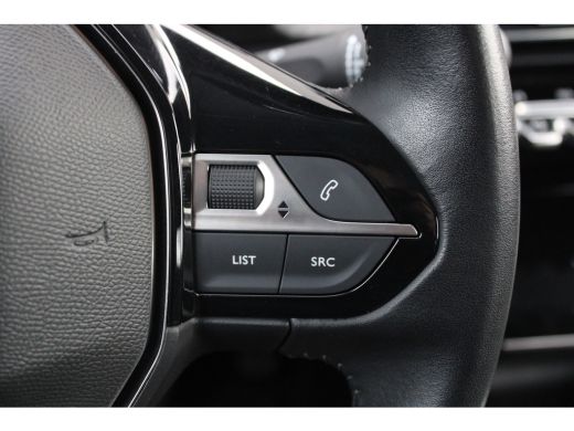 Peugeot 208 1.2 PureTech Allure | Navigatie | Apple carplay | 1e Eigenaar | 39.000km | Parkeersensoren | Lich... ActivLease financial lease