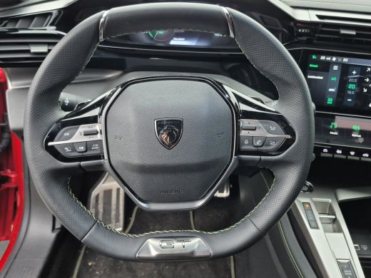 Peugeot 308 SW 1.2 Hybrid 136 e-DCS6 GT Voorruit verwarming | 18 inch lmv | Full LED | Keyless | Camera | Par... ActivLease financial lease