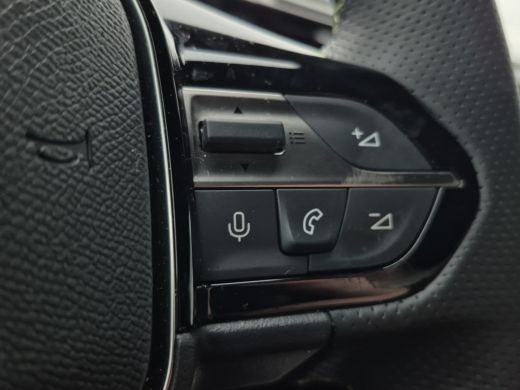 Peugeot 308 SW 1.2 Hybrid 136 e-DCS6 GT Voorruit verwarming | 18 inch lmv | Full LED | Keyless | Camera | Par... ActivLease financial lease