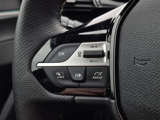 Peugeot 308 SW 1.2 Hybrid 136 e-DCS6 GT Voorruit verwarming | 18 inch lmv | Full LED | Keyless | Camera | Par... ActivLease financial lease