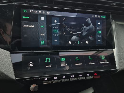 Peugeot 308 SW 1.2 Hybrid 136 e-DCS6 GT Voorruit verwarming | 18 inch lmv | Full LED | Keyless | Camera | Par... ActivLease financial lease