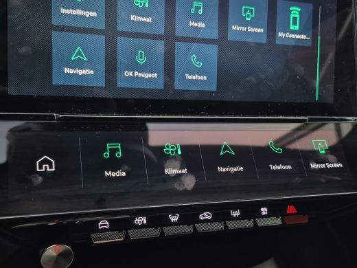 Peugeot 308 SW 1.2 Hybrid 136 e-DCS6 GT Voorruit verwarming | 18 inch lmv | Full LED | Keyless | Camera | Par... ActivLease financial lease