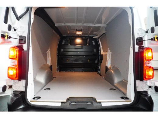 Peugeot Expert 2.0 BlueHDi 145 L3 | Achteruitrijcamera | Airco (automatisch) | Cruise control ActivLease financial lease