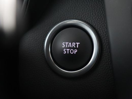 Renault Kadjar 1.3 TCe Limited | 60.872km NAP | Carplay | Navigatie | Climate control | Keyless | Parkeerhulp | ... ActivLease financial lease