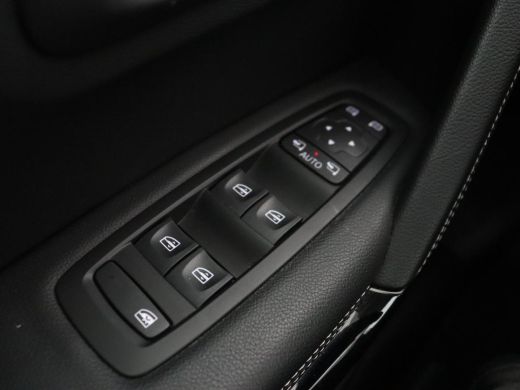 Renault Kadjar 1.3 TCe Limited | 60.872km NAP | Carplay | Navigatie | Climate control | Keyless | Parkeerhulp | ... ActivLease financial lease