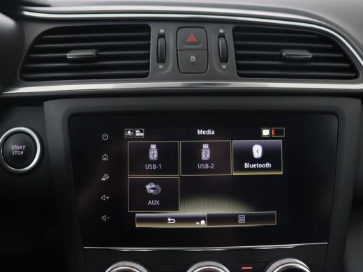 Renault Kadjar 1.3 TCe Limited | 60.872km NAP | Carplay | Navigatie | Climate control | Keyless | Parkeerhulp | ... ActivLease financial lease