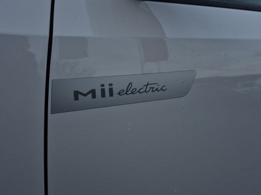 Seat Mii electric Plus Voorruit + Stoel verwarming | Climate control | 16 inch lmv | ActivLease financial lease