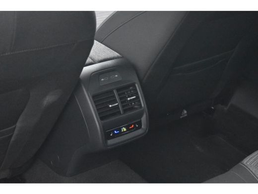 Skoda Superb Combi 1.5 TSI 204PK iV First Edition | TREKHAK | STOELVERW. | NAVIGATIE | KEYLESS ENTREE | APP. C... ActivLease financial lease