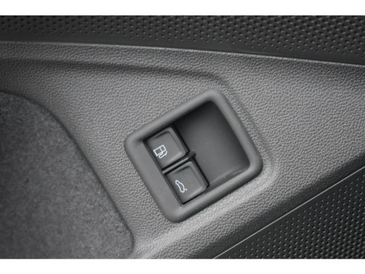 Skoda Superb Combi 1.5 TSI 204PK iV First Edition | TREKHAK | STOELVERW. | NAVIGATIE | KEYLESS ENTREE | APP. C... ActivLease financial lease