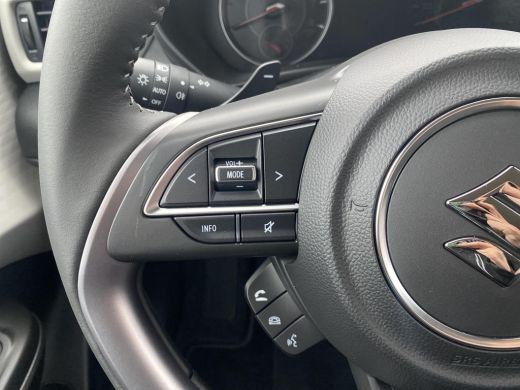 Suzuki Swift 1.2 Style Smart Hybrid | Nieuwe auto | Direct uit voorraad leverbaar | ActivLease financial lease