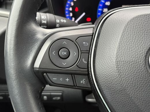 Toyota Corolla 2.0 Hybrid Executive **TREKHAAK/ NAVIGATIE/ DODEHOEK DETECTIE/ STOELVERWARMING/ 36 MAANDEN GARANT... ActivLease financial lease