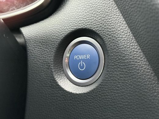 Toyota Corolla 2.0 Hybrid Executive **TREKHAAK/ NAVIGATIE/ DODEHOEK DETECTIE/ STOELVERWARMING/ 36 MAANDEN GARANT... ActivLease financial lease