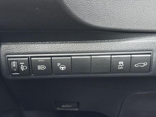 Toyota Corolla 2.0 Hybrid Executive **TREKHAAK/ NAVIGATIE/ DODEHOEK DETECTIE/ STOELVERWARMING/ 36 MAANDEN GARANT... ActivLease financial lease