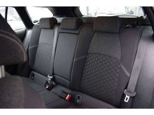 Toyota Corolla Touring Sports Hybrid 140 Active | Apple CarPlay | Camera | ACC | Climate ActivLease financial lease