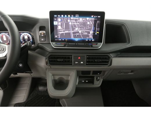 Volkswagen Crafter 2.0 TDI DSG HIGHLINE EXCLUSIVE L3H3 | DC | FACELIFT MODEL | BPM VRIJ | Virtual | 2xSchuifdeur | 3... ActivLease financial lease