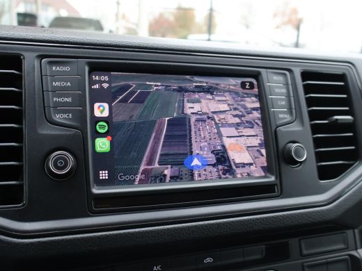 Volkswagen Crafter 35 2.0 TDI 140 PK EURO 6 BAKWAGEN MEUBELBAK + APPLE CARPLAY | AIRCO | GEVEERDE STOEL ActivLease financial lease