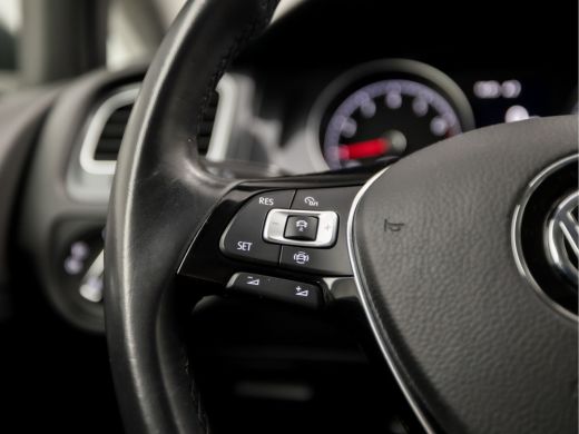 Volkswagen Golf 1.0 TSI Sportline (APPLE CARPLAY, GROOT NAVI, CLIMATE, ADAPTIVE CRUISE, SPORTSTOELEN, LM VELGEN, ... ActivLease financial lease
