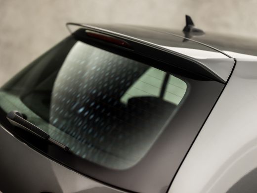 Volkswagen Golf 1.0 TSI Sportline (APPLE CARPLAY, GROOT NAVI, CLIMATE, ADAPTIVE CRUISE, SPORTSTOELEN, LM VELGEN, ... ActivLease financial lease