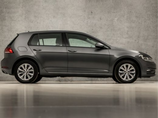 Volkswagen Golf 1.0 TSI Sportline (APPLE CARPLAY, GROOT NAVI, CLIMATE, ADAPTIVE CRUISE, SPORTSTOELEN, LM VELGEN, ... ActivLease financial lease