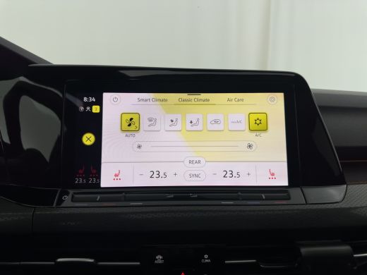 Volkswagen Golf 1.4 eHybrid GTE (INCL-BTW) *PANO | NAVI | CRUISE | VIRTUAL | 18 INCH ALU* ActivLease financial lease