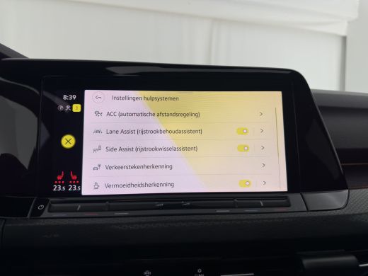 Volkswagen Golf 1.4 eHybrid GTE (INCL-BTW) *PANO | NAVI | CRUISE | VIRTUAL | 18 INCH ALU* ActivLease financial lease