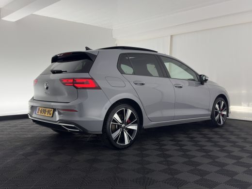 Volkswagen Golf 1.4 eHybrid GTE (INCL-BTW) *PANO | NAVI | CRUISE | VIRTUAL | 18 INCH ALU* ActivLease financial lease