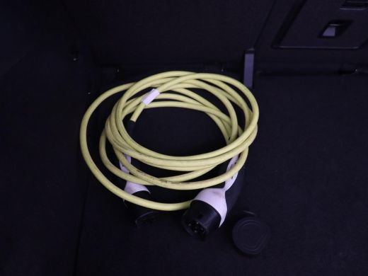 Volkswagen ID.3 First Plus 58 kWh | Stoel & stuurverwarming | Matrix LED | Adaptive cruise | Carplay | Sfeerverli... ActivLease financial lease