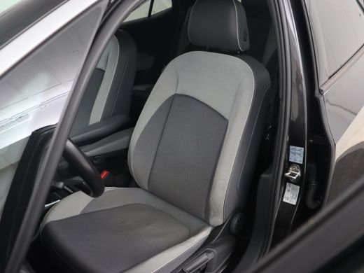 Volkswagen ID.3 First Plus 58 kWh | Stoel & stuurverwarming | Matrix LED | Adaptive cruise | Carplay | Sfeerverli... ActivLease financial lease