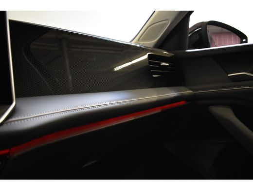 Volkswagen Passat Variant 1.5 eTSI 150PK DSG BUSINESS 360-CAMERA/ALCANTARA/TREKHAAK ActivLease financial lease